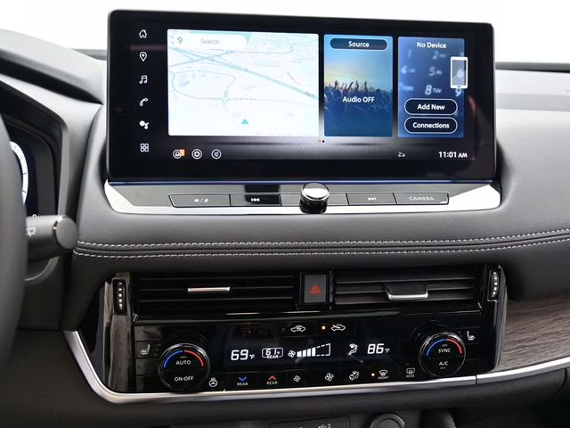 2026 Everest White Pearl Tricoat Nissan Rogue Platinum AWD SUV