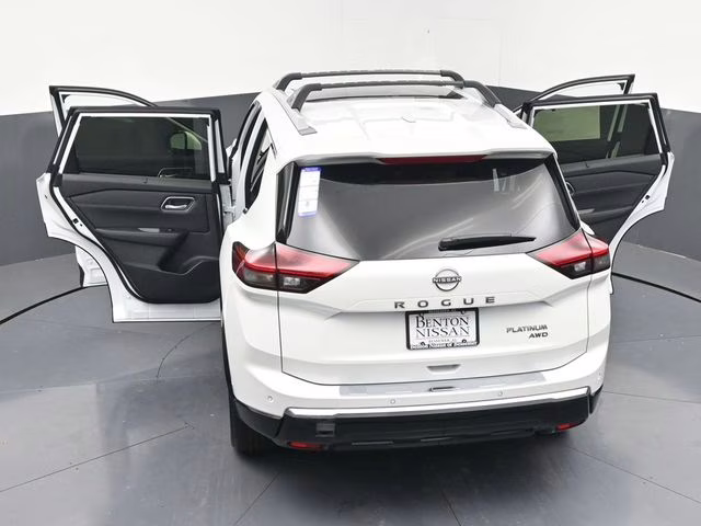 2026 Everest White Pearl Tricoat Nissan Rogue Platinum AWD SUV