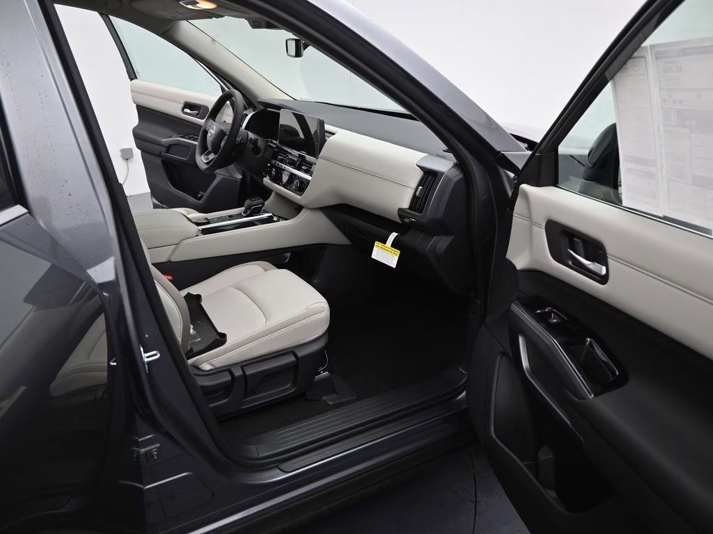 2026 Gun Metallic Nissan Pathfinder SL 4X4 SUV