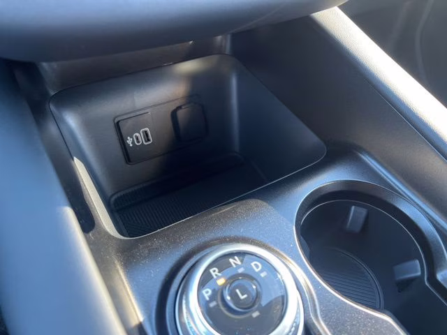 2026 Star White Metallic Tri-Coat Ford Explorer ST-Line 4X4 SUV