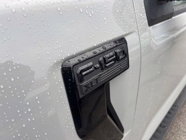 2026 Avalanche Ford F-150 XLT 4X4 Truck