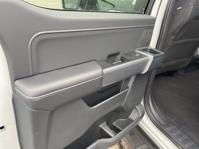 2026 Avalanche Ford F-150 XLT 4X4 Truck