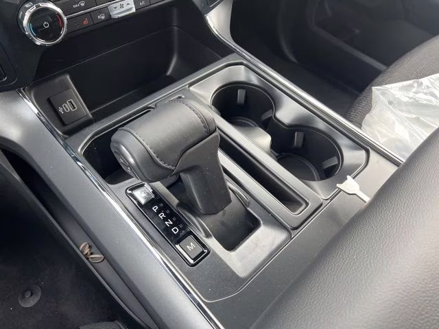 2026 Avalanche Ford F-150 XLT 4X4 Truck