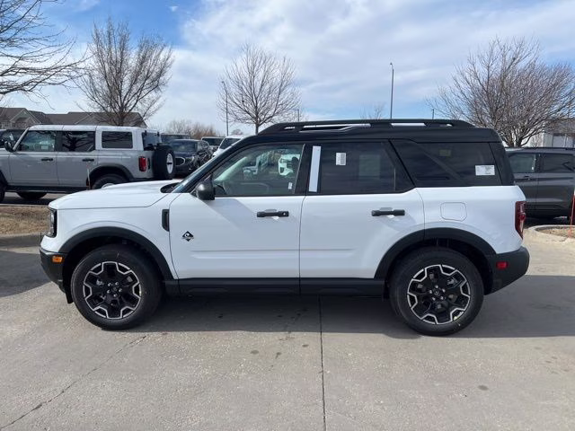 2026 Oxford White Ford Bronco Sport Outer Banks 4X4 SUV
