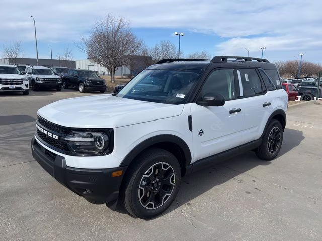 2026 Oxford White Ford Bronco Sport Outer Banks 4X4 SUV