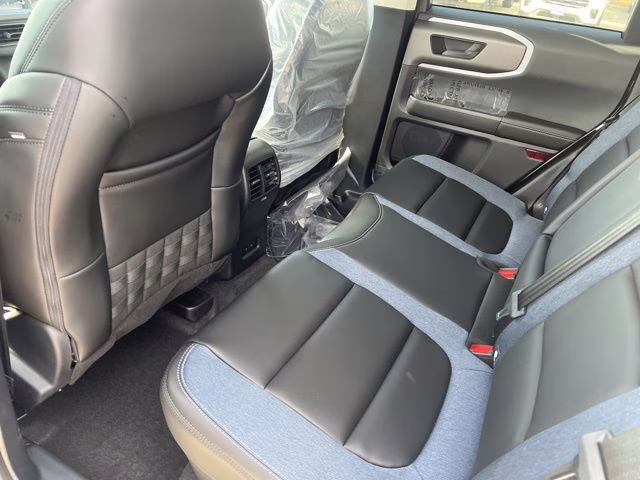 2026 Oxford White Ford Bronco Sport Outer Banks 4X4 SUV