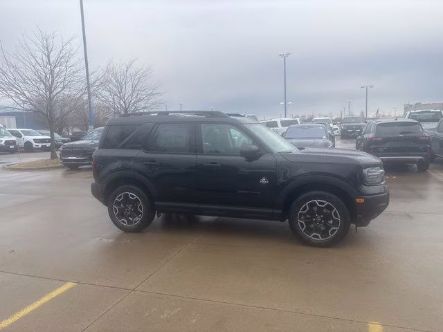 2026 Shadow Black Ford Bronco Sport Outer Banks 4X4 SUV