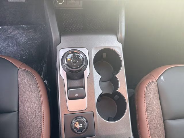2026 Space White Metallic Ford Bronco Sport Outer Banks 4X4 SUV