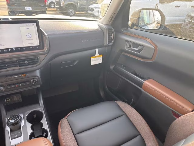 2026 Space White Metallic Ford Bronco Sport Outer Banks 4X4 SUV