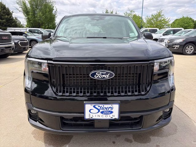 2026 Shadow Black Ford Maverick Lobo Standard AWD Truck