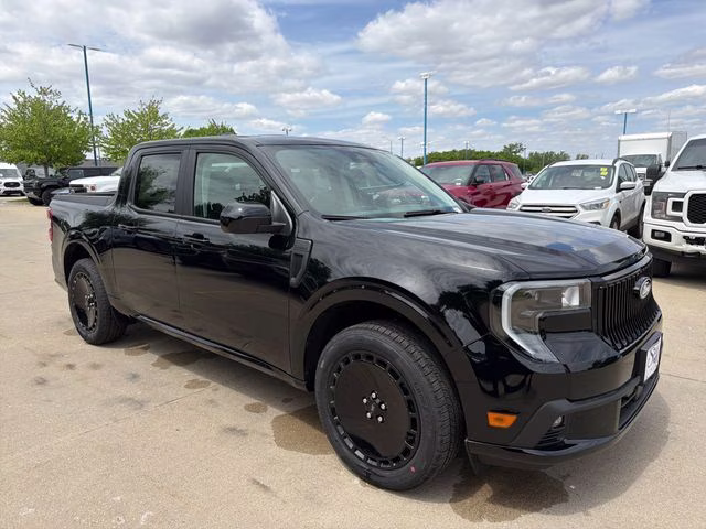 2026 Shadow Black Ford Maverick Lobo Standard AWD Truck