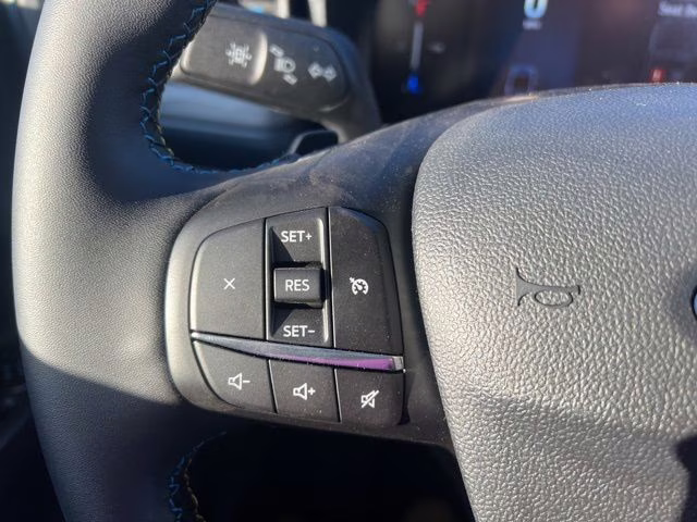 2026 Shadow Black Ford Maverick Lobo Standard AWD Truck