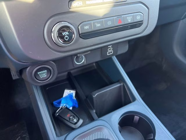 2026 Shadow Black Ford Maverick Lobo Standard AWD Truck