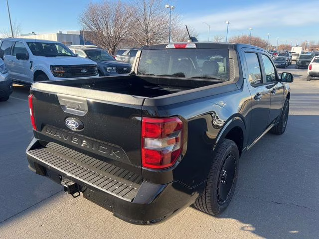 2026 Shadow Black Ford Maverick Lobo Standard AWD Truck