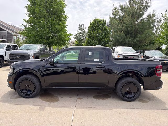 2026 Shadow Black Ford Maverick Lobo Standard AWD Truck