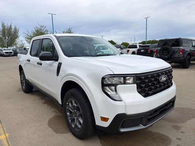 2026 Oxford White Ford Maverick XLT AWD Truck