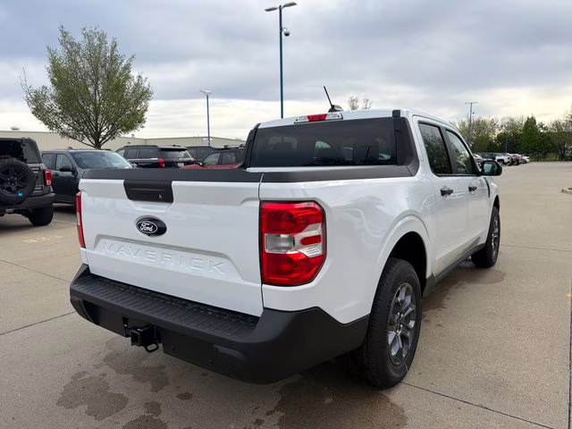 2026 Oxford White Ford Maverick XLT AWD Truck