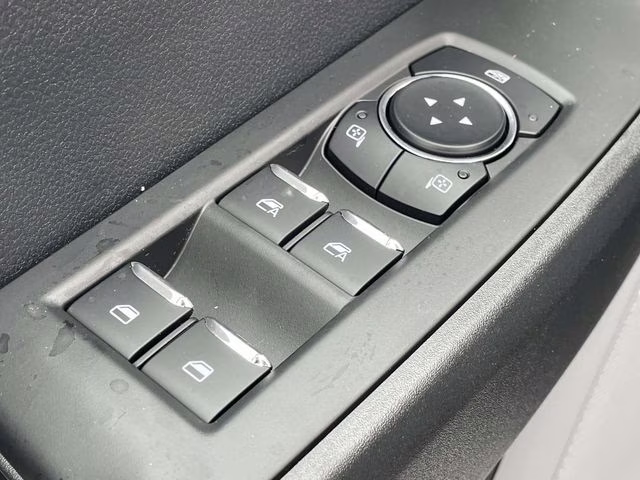 2026 Oxford White Ford Super Duty F-450 DRW XL RWD Chassis