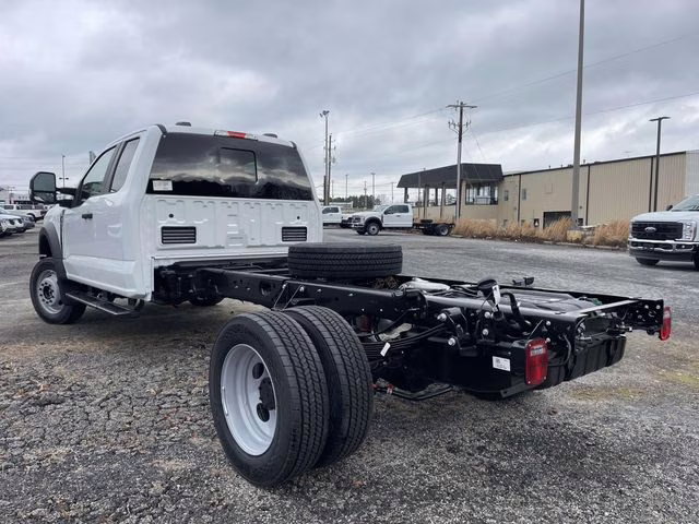 2026 Oxford White Ford Super Duty F-450 DRW XL 4X4 Chassis