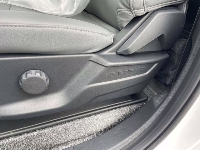 2026 Oxford White Ford Super Duty F-450 DRW XL 4X4 Chassis