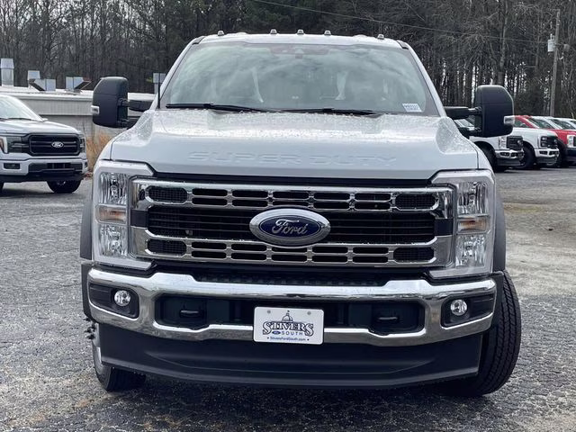 2026 Oxford White Ford Super Duty F-450 DRW XL 4X4 Chassis