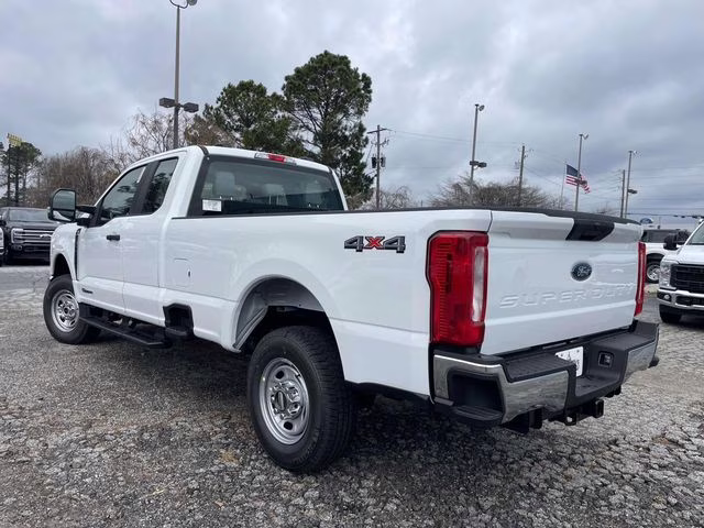 2026 Oxford White Ford Super Duty F-250 SRW XL 4X4 Truck