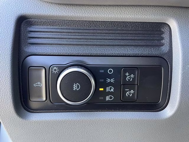 2026 Avalanche Ford Super Duty F-350 DRW XL 4X4 Truck