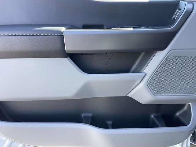 2026 Avalanche Ford Super Duty F-350 DRW XL 4X4 Truck