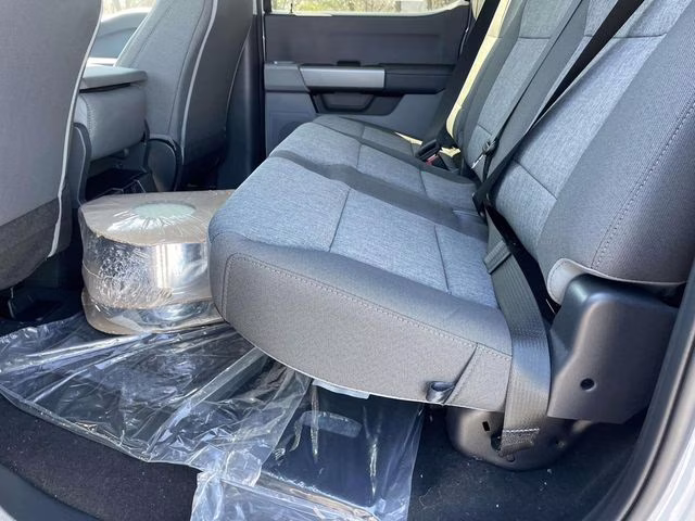 2026 Avalanche Ford Super Duty F-350 DRW XL 4X4 Truck