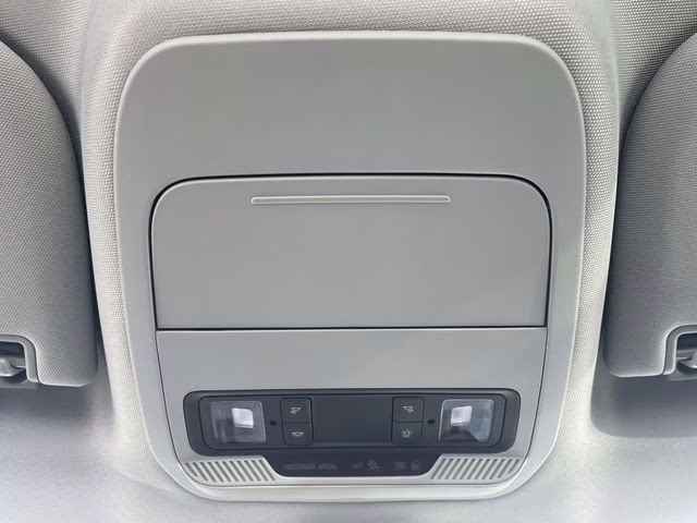 2026 Oxford White Ford Super Duty F-250 SRW XL 4X4 Truck