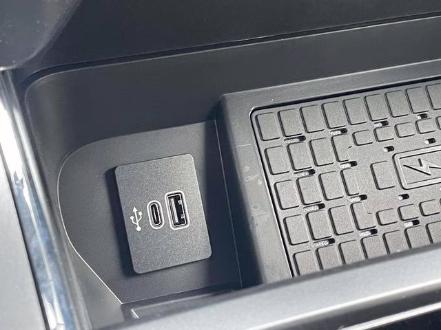 2026 Avalanche Ford F-150 XLT 4X4 Truck