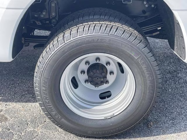 2026 Oxford White Ford Super Duty F-350 DRW XL RWD Truck