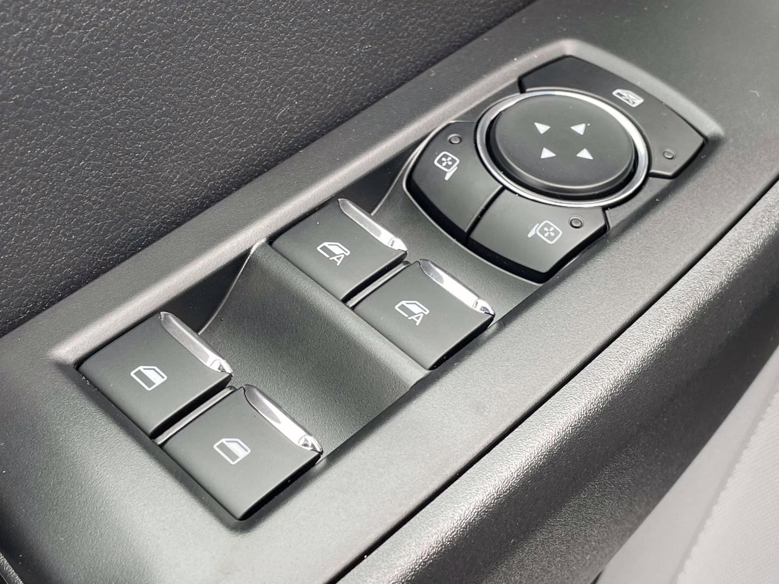 2026 Oxford White Ford Super Duty F-450 DRW XL RWD Chassis