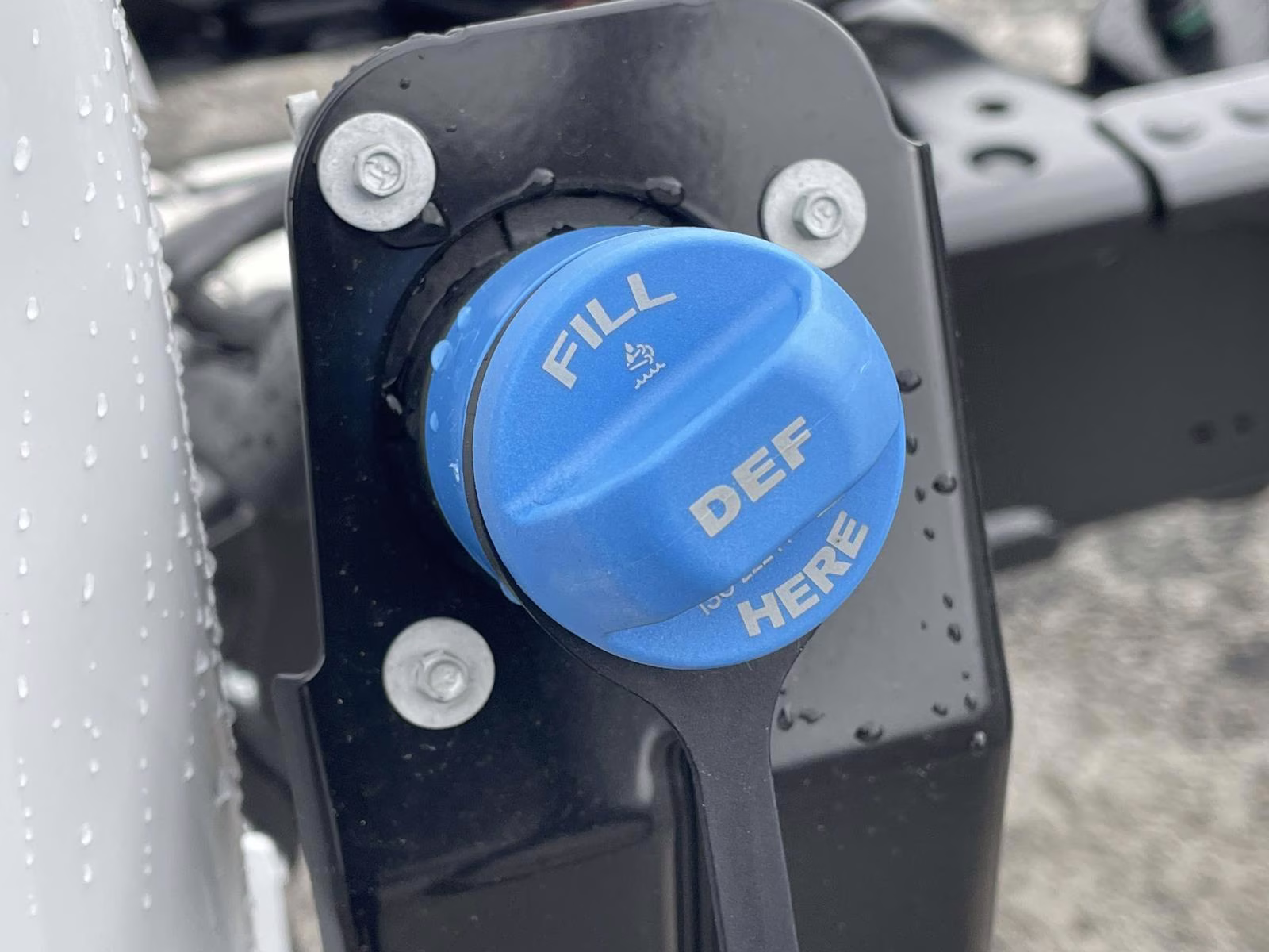 2026 Oxford White Ford Super Duty F-450 DRW XL RWD Chassis