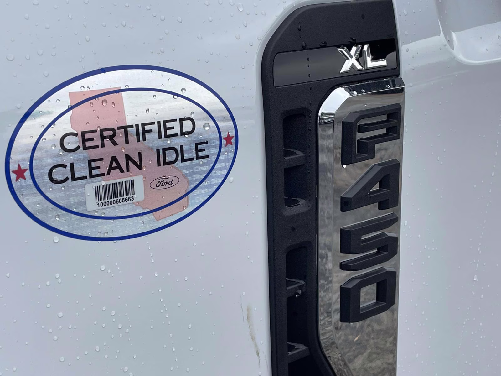 2026 Oxford White Ford Super Duty F-450 DRW XL RWD Chassis