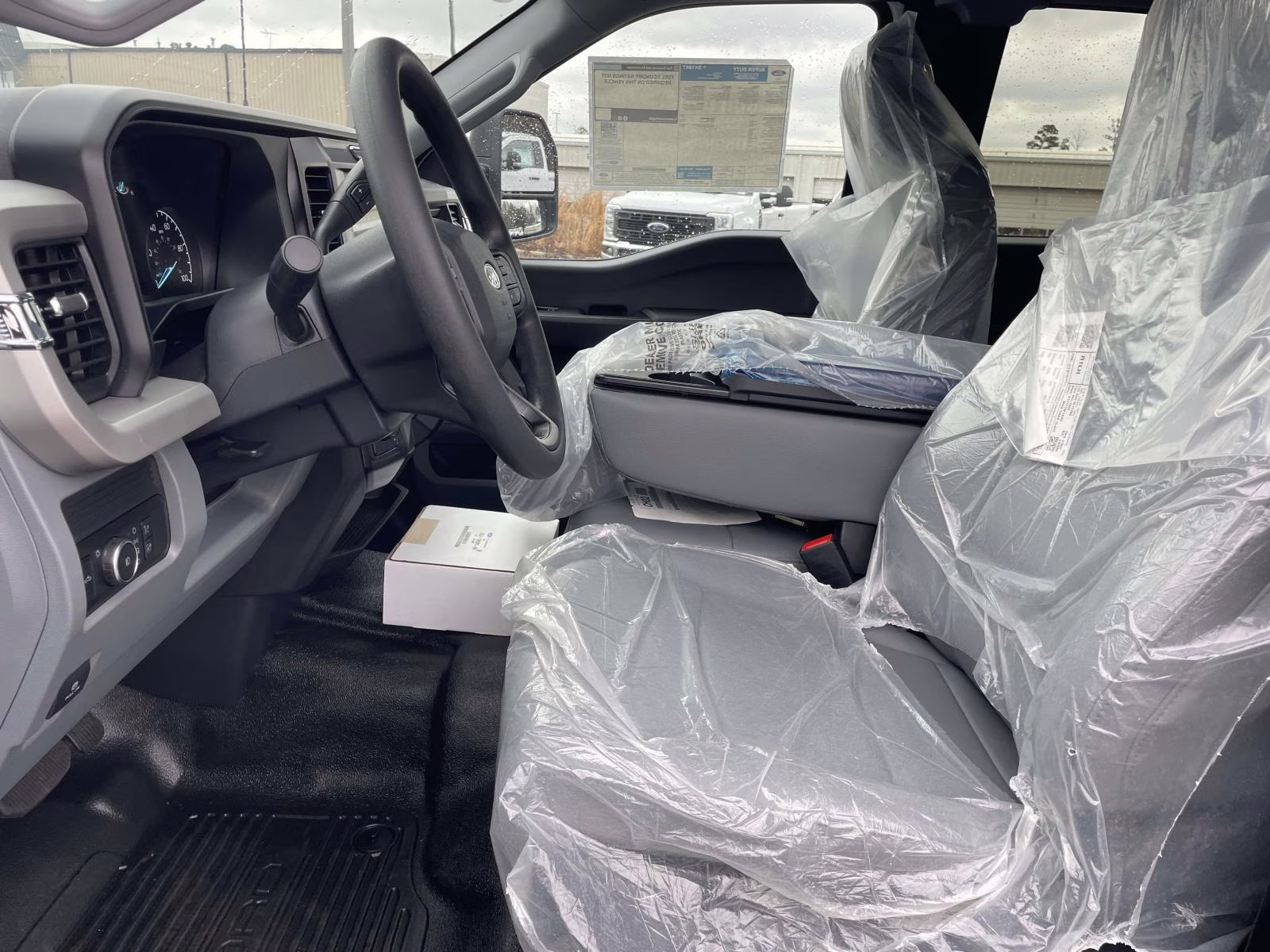 2026 Oxford White Ford Super Duty F-450 DRW XL 4X4 Chassis