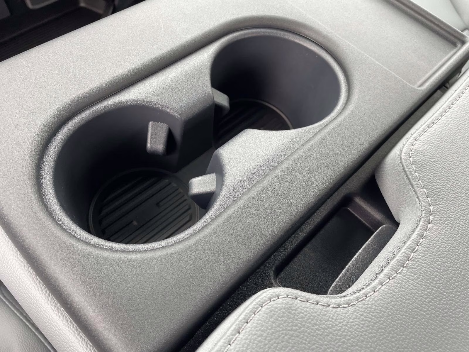 2026 Oxford White Ford Super Duty F-250 SRW XL 4X4 Truck