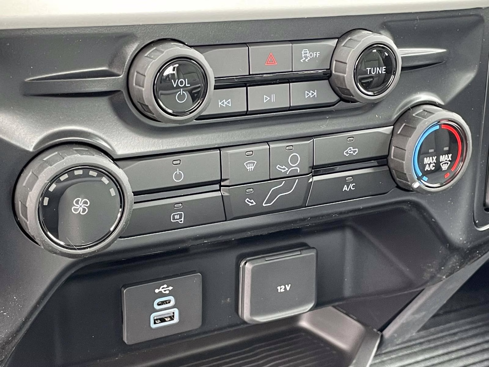 2026 Oxford White Ford Super Duty F-250 SRW XL 4X4 Truck