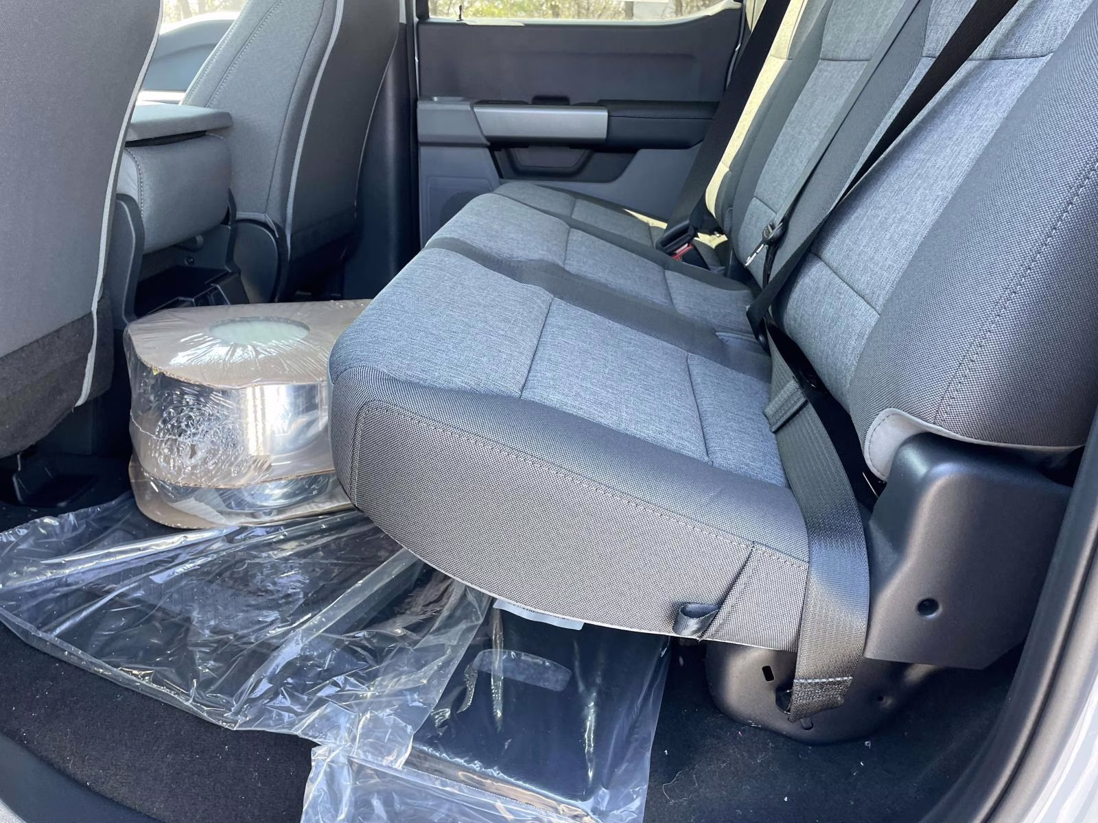 2026 Avalanche Ford Super Duty F-350 DRW XL 4X4 Truck