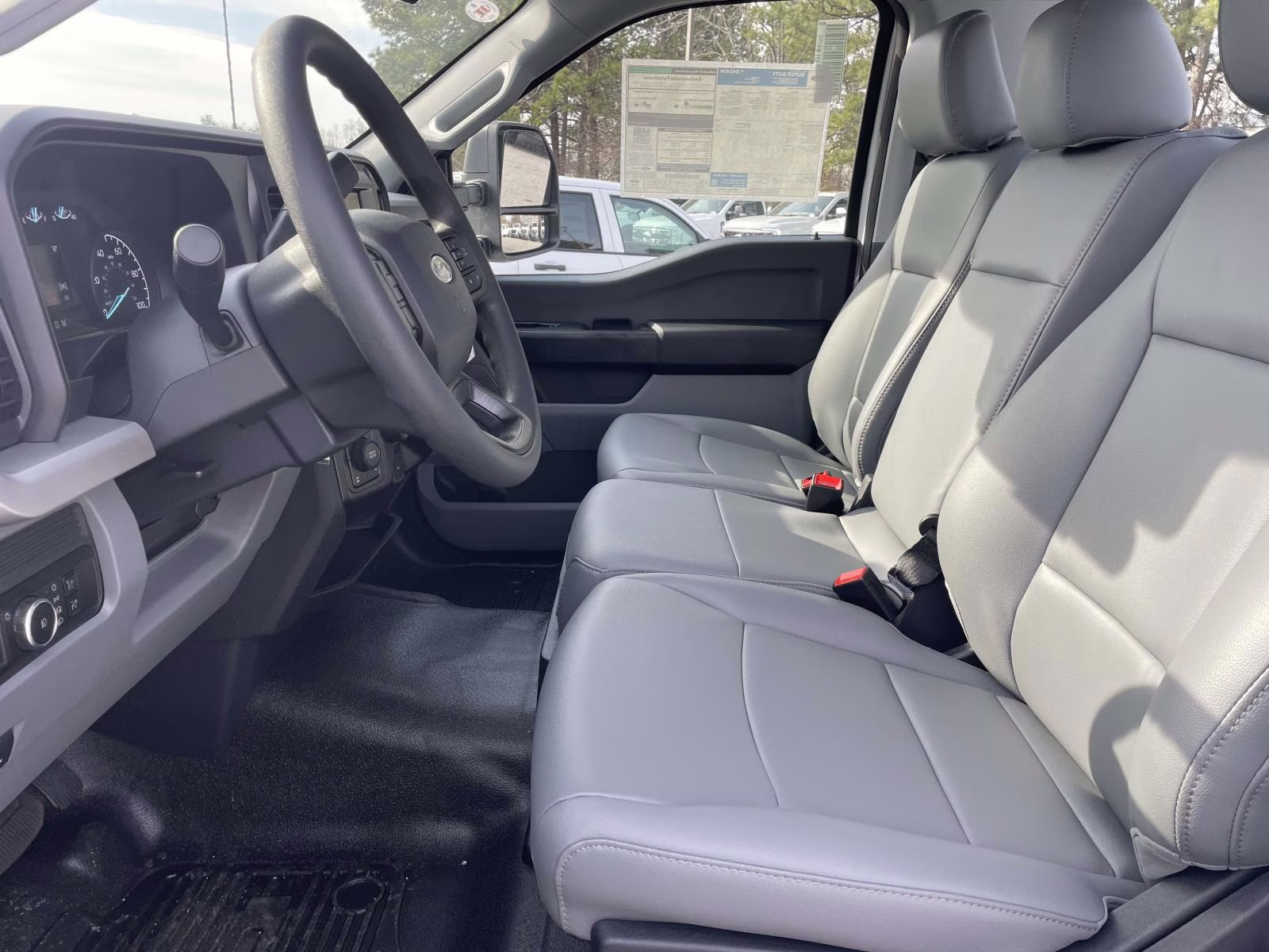 2026 Oxford White Ford Super Duty F-250 SRW XL 4X4 Truck