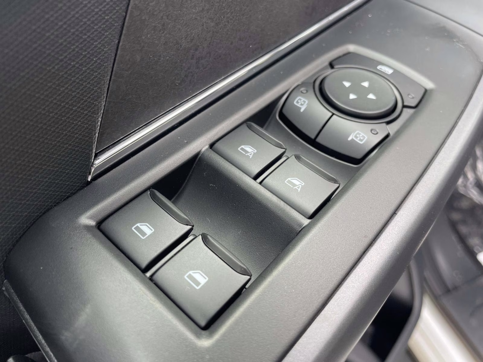 2026 Avalanche Ford F-150 XLT 4X4 Truck