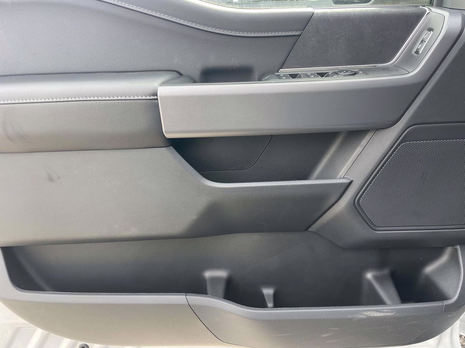 2026 Avalanche Ford F-150 XLT 4X4 Truck