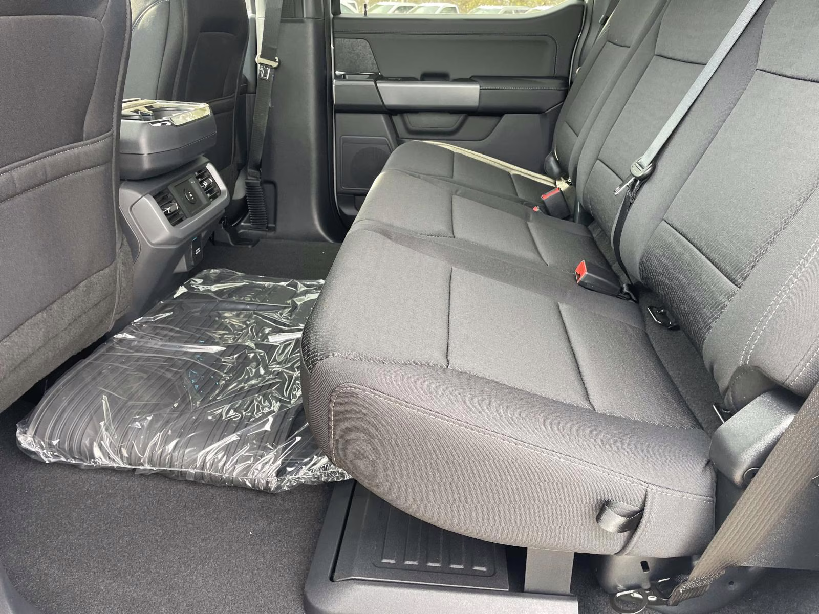 2026 Avalanche Ford F-150 XLT 4X4 Truck