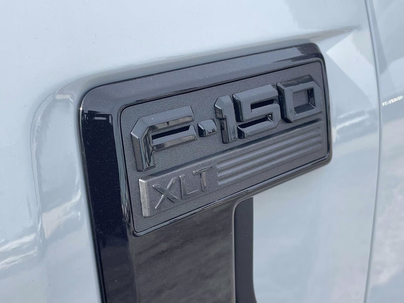 2026 Avalanche Ford F-150 XLT 4X4 Truck