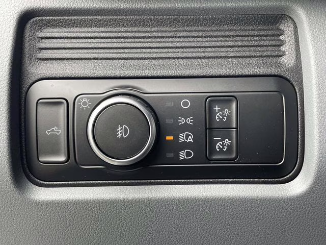 2026 Oxford White Ford Super Duty F-250 SRW XL 4X4 Truck