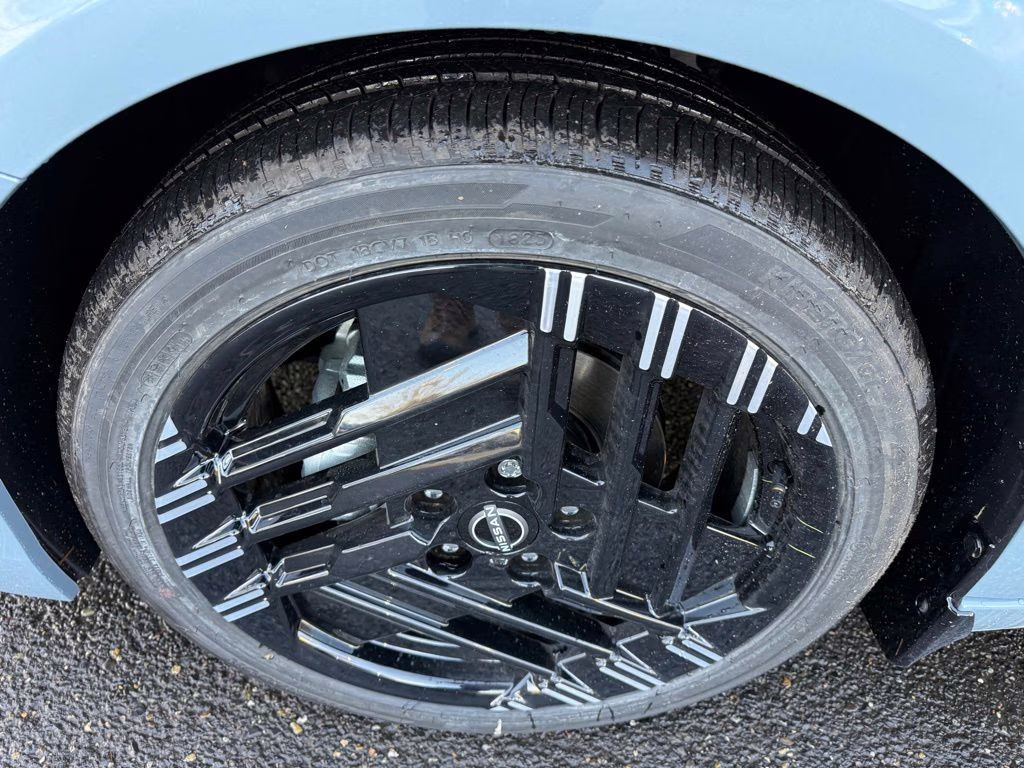 2026 Atlantic Gray/Super Black Nissan Sentra SR FWD Sedan