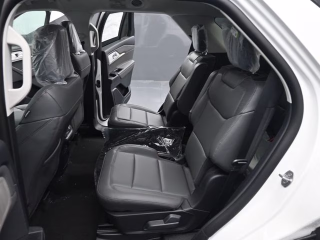 2026 White Metallic Ford Explorer Active 4X4 SUV