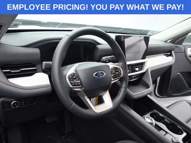 2026 White Metallic Ford Explorer Active 4X4 SUV