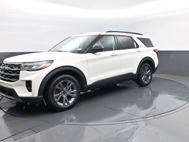 2026 White Metallic Ford Explorer Active 4X4 SUV