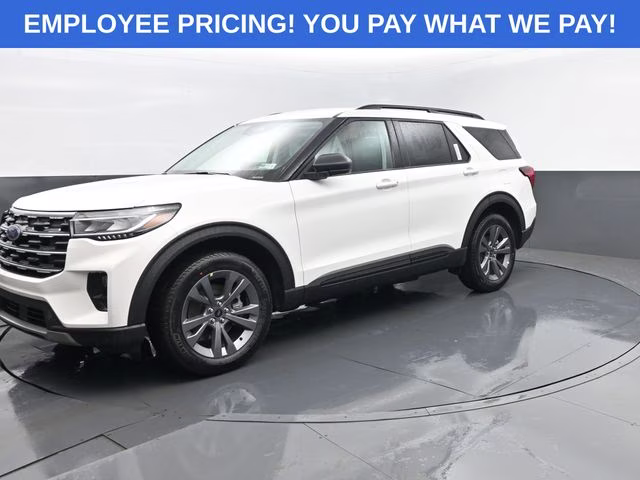 2026 White Metallic Ford Explorer Active 4X4 SUV